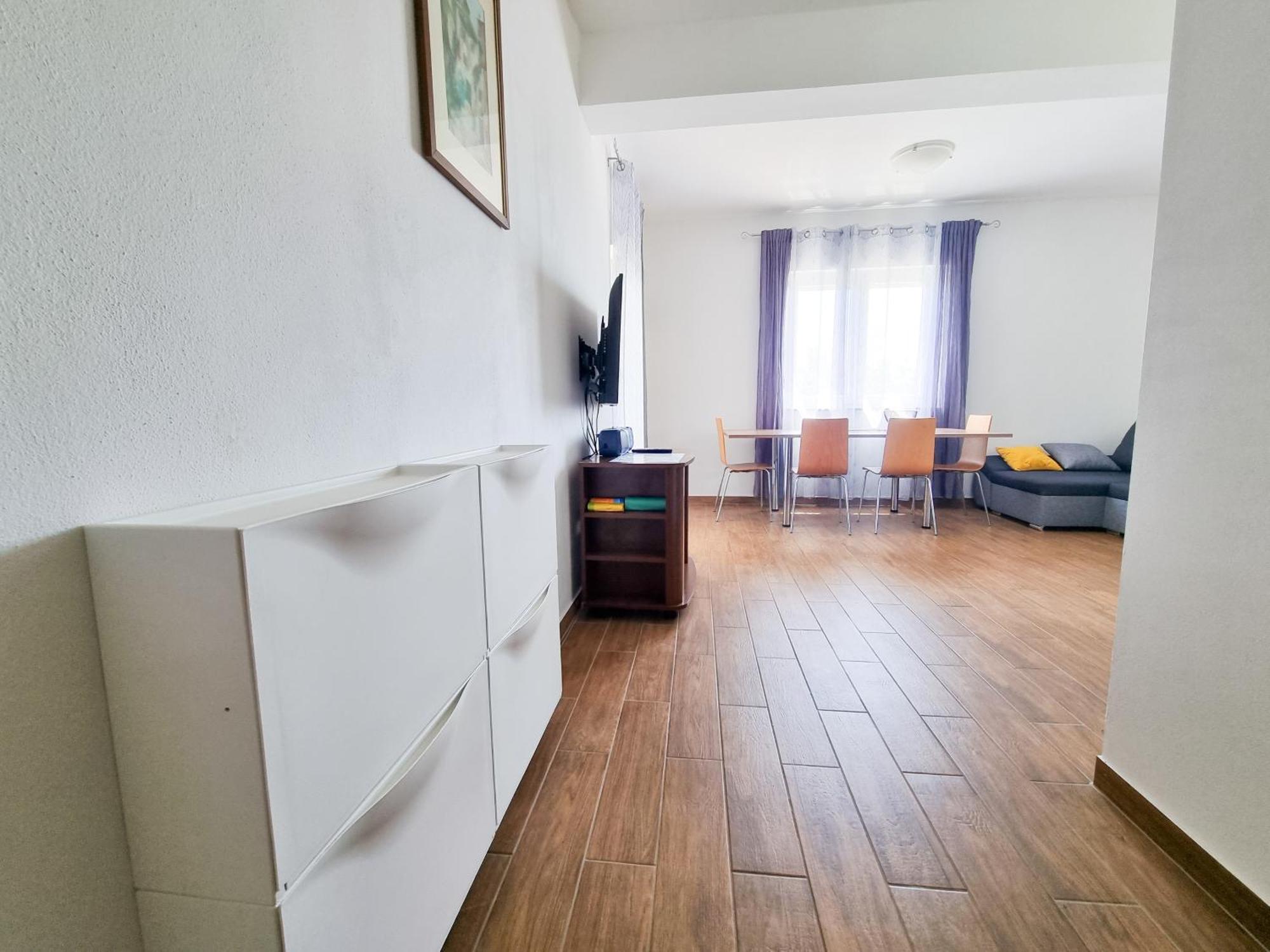 Pinezići Apartments & Room Danijel מראה חיצוני תמונה