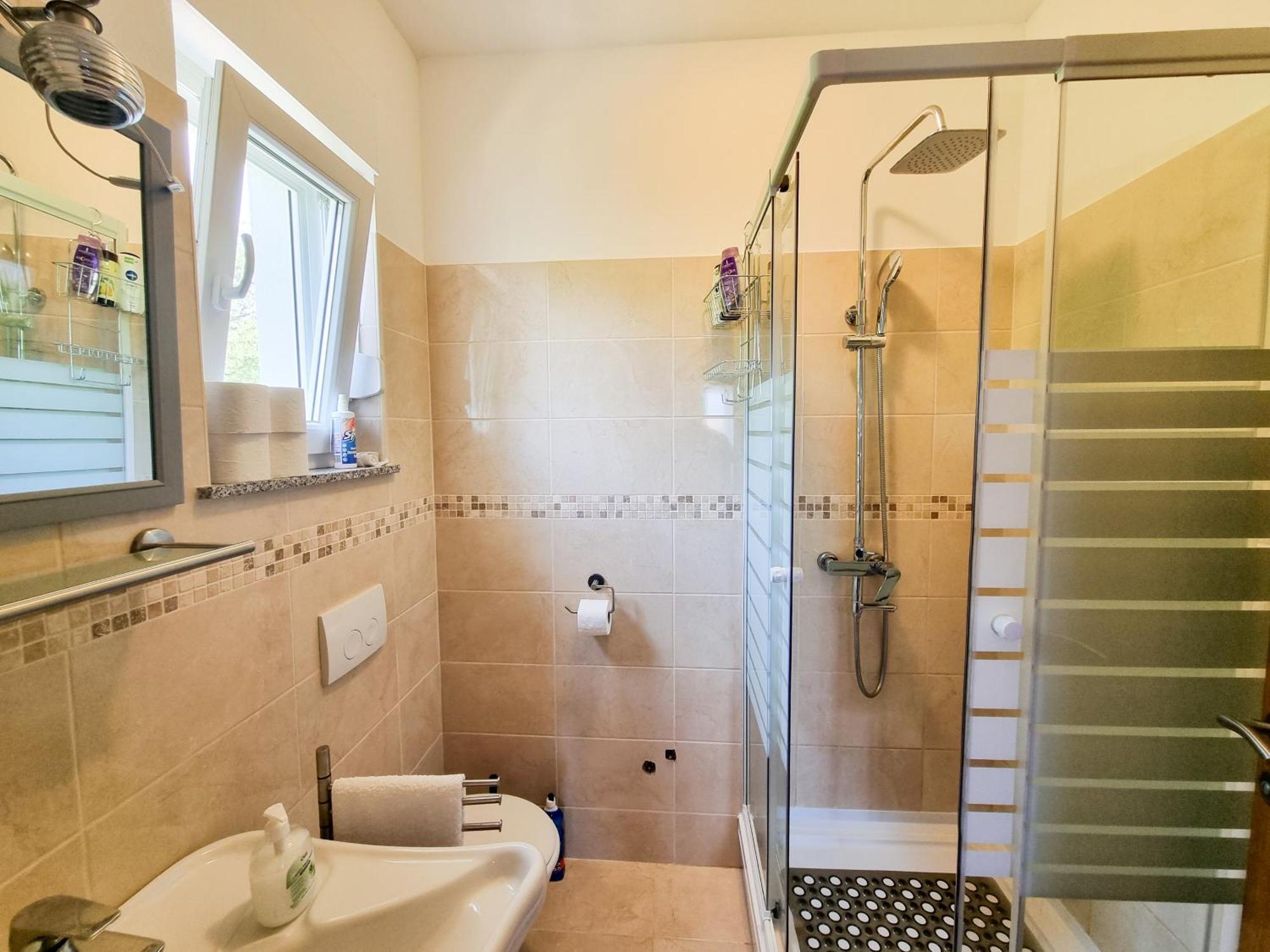 Pinezići Apartments & Room Danijel מראה חיצוני תמונה