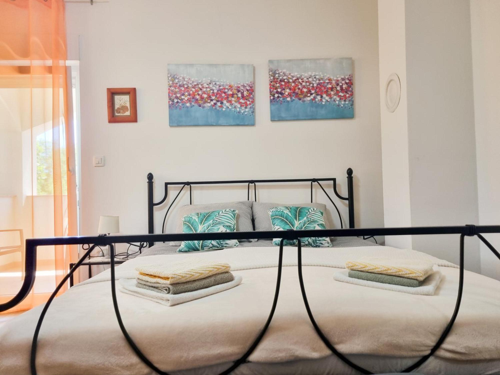 Pinezići Apartments & Room Danijel מראה חיצוני תמונה